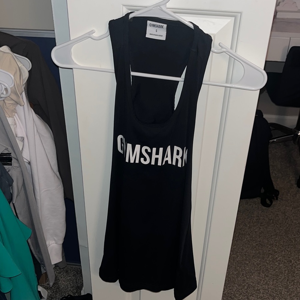 Women small gymshark tank